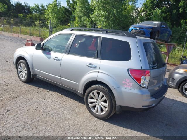 Photo 2 VIN: JF2SHACC5DH421301 - SUBARU FORESTER 