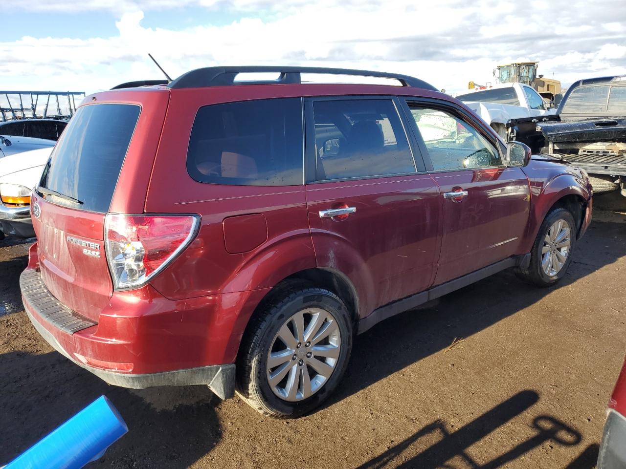 Photo 2 VIN: JF2SHACC8DH410518 - SUBARU FORESTER 