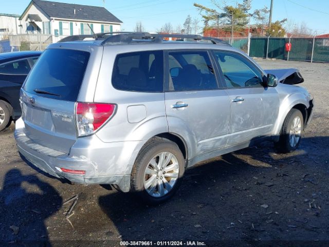 Photo 3 VIN: JF2SHADC0CH463162 - SUBARU FORESTER 