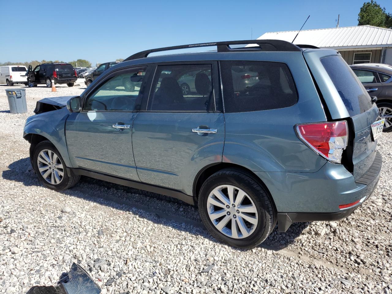 Photo 1 VIN: JF2SHADC1DH411914 - SUBARU FORESTER 