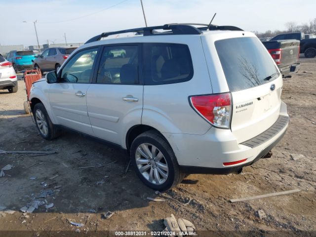 Photo 2 VIN: JF2SHADC2DH412411 - SUBARU FORESTER 