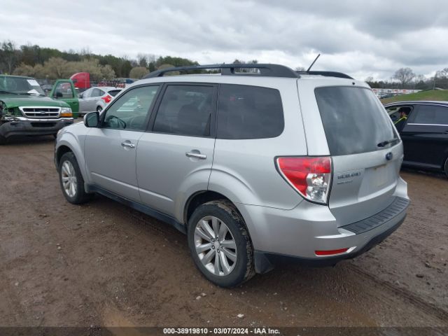 Photo 2 VIN: JF2SHADC3BH778701 - SUBARU FORESTER 