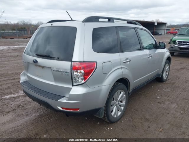 Photo 3 VIN: JF2SHADC3BH778701 - SUBARU FORESTER 