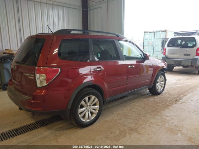 Photo 3 VIN: JF2SHADC3BH781758 - SUBARU FORESTER 