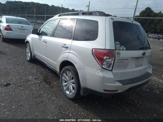 Photo 2 VIN: JF2SHADC3CH403103 - SUBARU FORESTER 