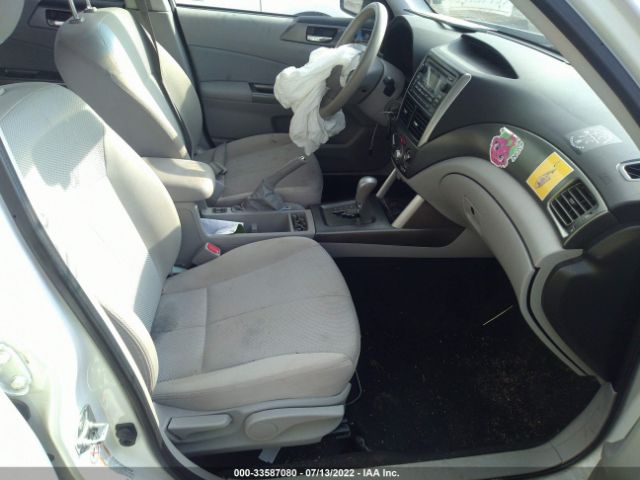 Photo 4 VIN: JF2SHADC3CH403103 - SUBARU FORESTER 