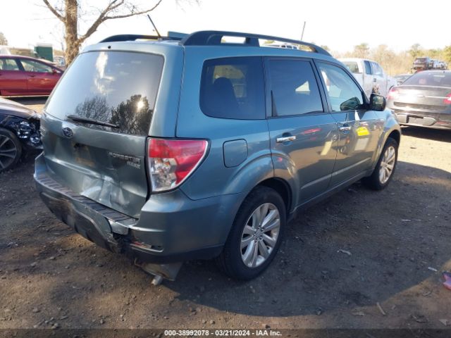 Photo 3 VIN: JF2SHADC3CH469294 - SUBARU FORESTER 