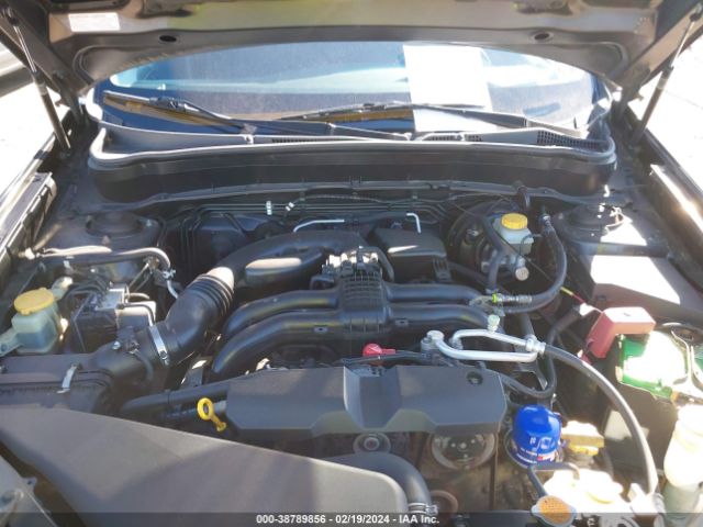 Photo 9 VIN: JF2SHADC6BH746874 - SUBARU FORESTER 