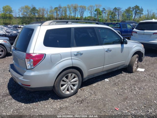 Photo 3 VIN: JF2SHADC6BH759530 - SUBARU FORESTER 