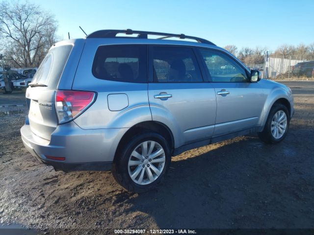 Photo 3 VIN: JF2SHADC7DH432654 - SUBARU FORESTER 