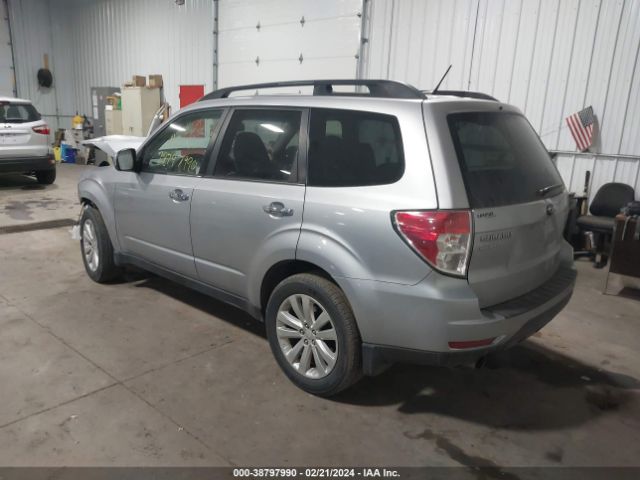 Photo 2 VIN: JF2SHADC7DH443752 - SUBARU FORESTER 