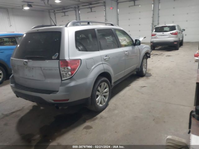 Photo 3 VIN: JF2SHADC7DH443752 - SUBARU FORESTER 