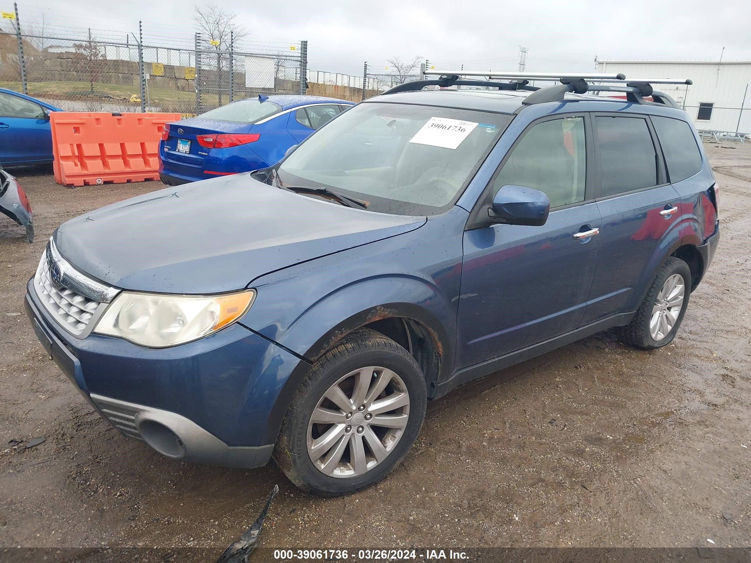 Photo 1 VIN: JF2SHADC8DG418123 - SUBARU FORESTER 