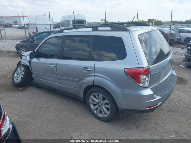 Photo 2 VIN: JF2SHADC8DH413420 - SUBARU FORESTER 