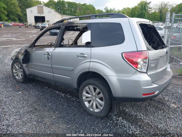 Photo 2 VIN: JF2SHADC8DH443579 - SUBARU FORESTER 