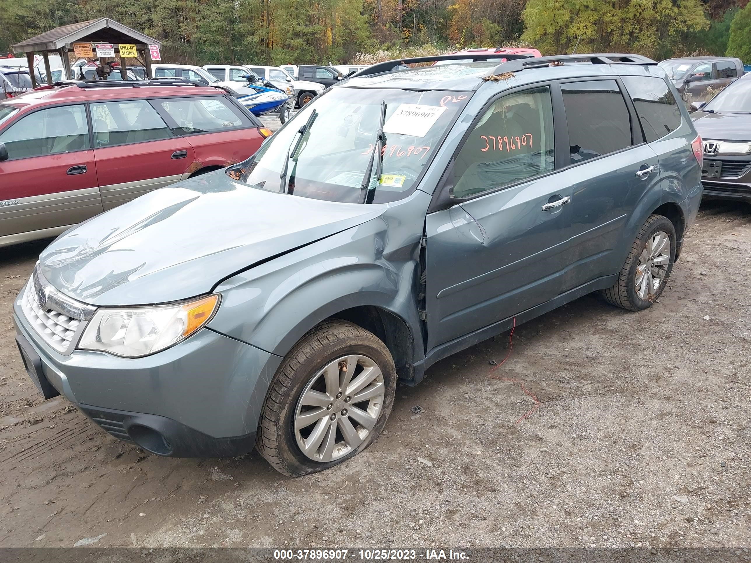 Photo 1 VIN: JF2SHADC8DH446644 - SUBARU FORESTER 