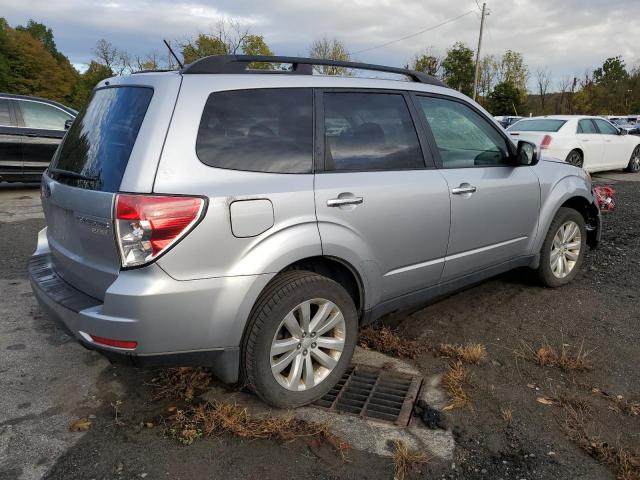 Photo 2 VIN: JF2SHADC9DH437483 - SUBARU FORESTER 