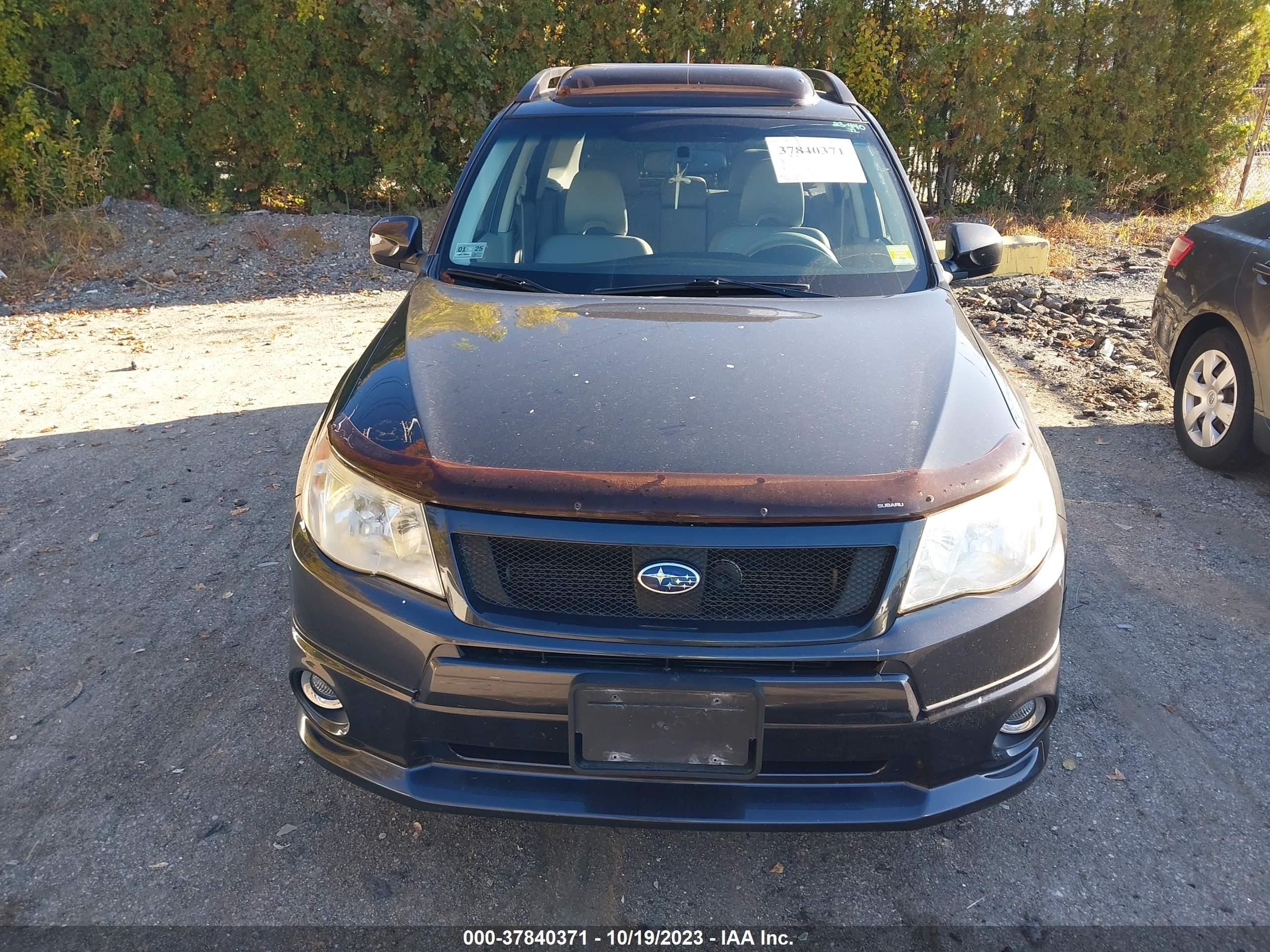 Photo 11 VIN: JF2SHADCXBH714431 - SUBARU FORESTER 