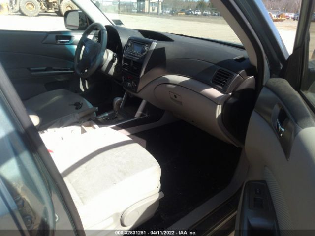 Photo 4 VIN: JF2SHADCXCH412168 - SUBARU FORESTER 