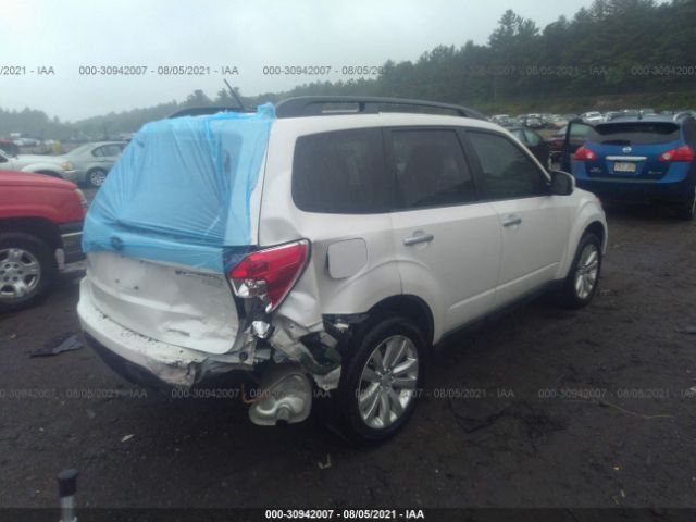 Photo 3 VIN: JF2SHADCXCH423297 - SUBARU FORESTER 