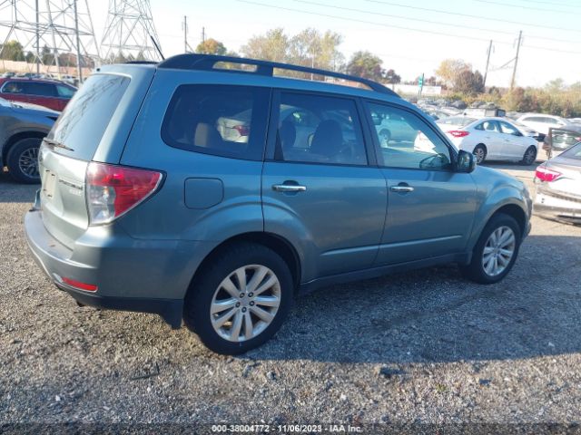 Photo 3 VIN: JF2SHADCXCH443307 - SUBARU FORESTER 