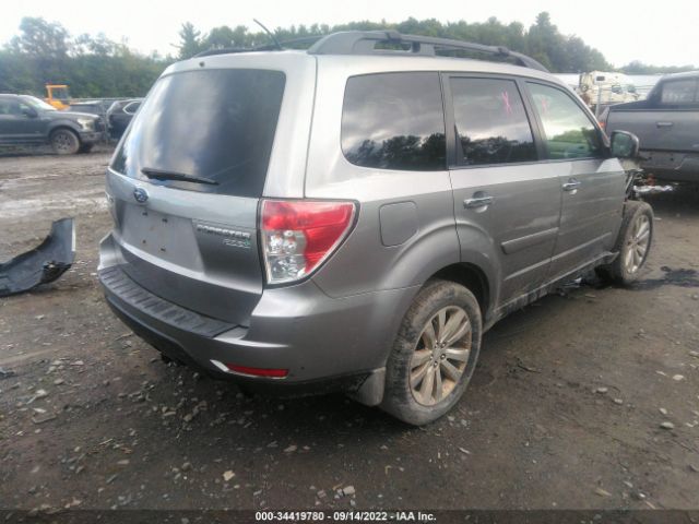 Photo 3 VIN: JF2SHAEC2BH777778 - SUBARU FORESTER 