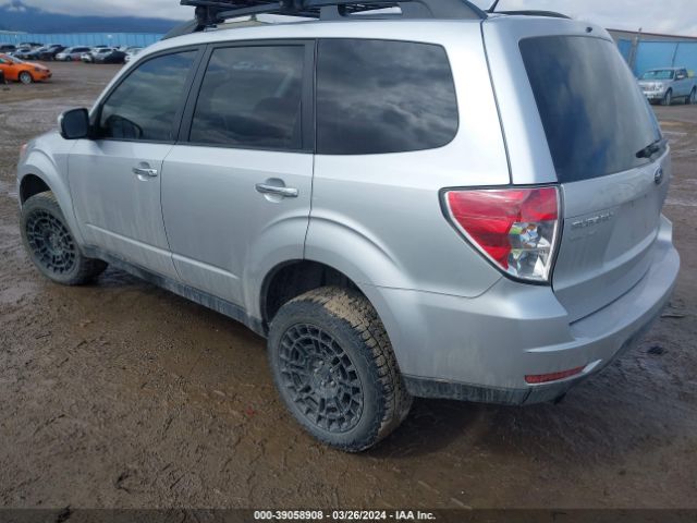 Photo 2 VIN: JF2SHAEC3BH779376 - SUBARU FORESTER 