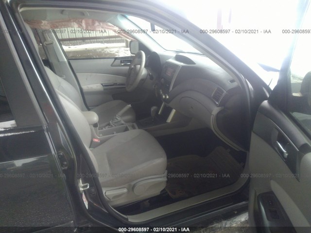 Photo 4 VIN: JF2SHAEC4DH428981 - SUBARU FORESTER 