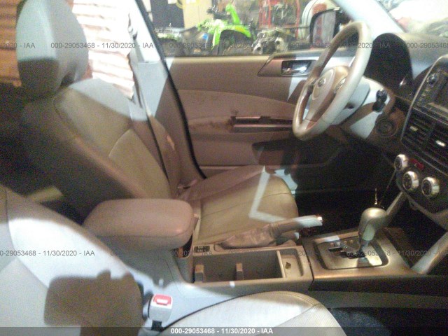 Photo 4 VIN: JF2SHAEC5BH707112 - SUBARU FORESTER 