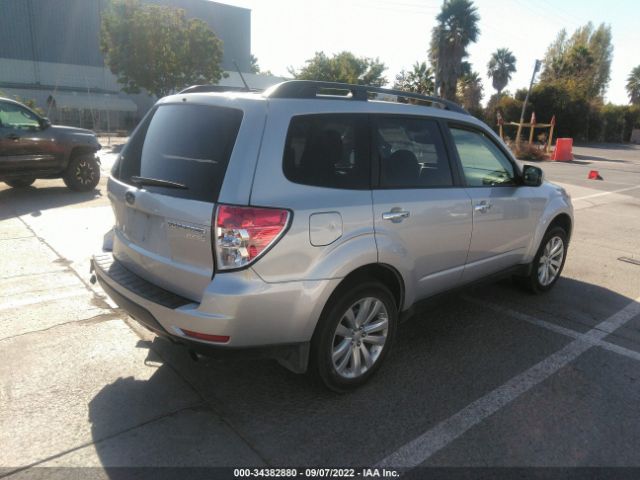 Photo 3 VIN: JF2SHAEC7BH721321 - SUBARU FORESTER 