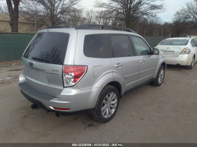 Photo 3 VIN: JF2SHAEC8BH742890 - SUBARU FORESTER 