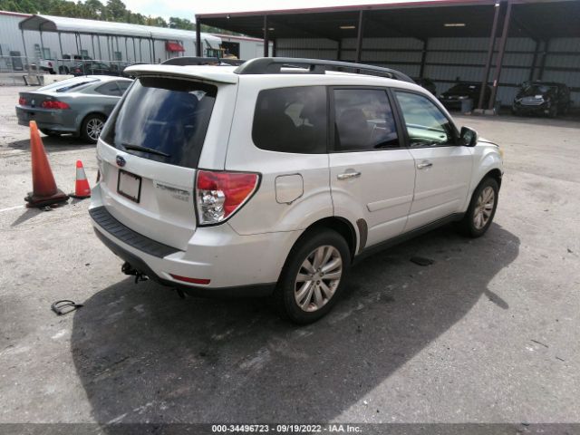 Photo 3 VIN: JF2SHAFC8CH420976 - SUBARU FORESTER 