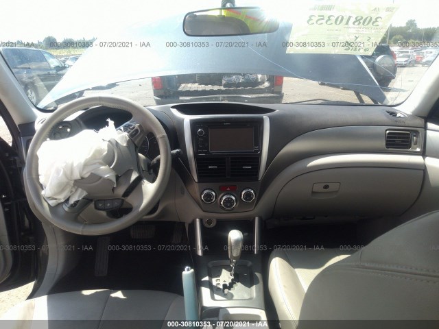 Photo 8 VIN: JF2SHAFCXDH435884 - SUBARU FORESTER 