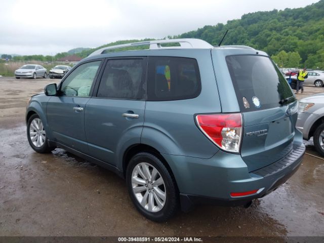 Photo 2 VIN: JF2SHAGC4DH413880 - SUBARU FORESTER 