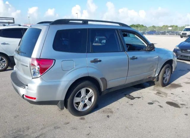 Photo 3 VIN: JF2SHBBC6CH460615 - SUBARU FORESTER 