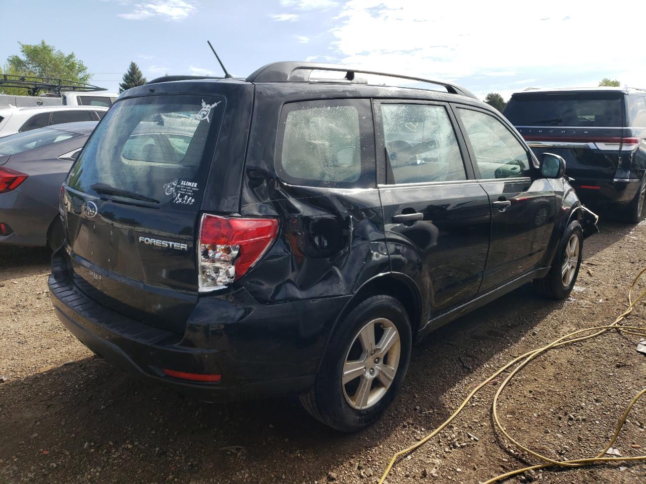 Photo 2 VIN: JF2SHBBCXBH773326 - SUBARU FORESTER 