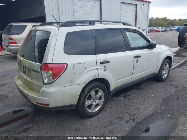 Photo 3 VIN: JF2SHBBCXCH447804 - SUBARU FORESTER 