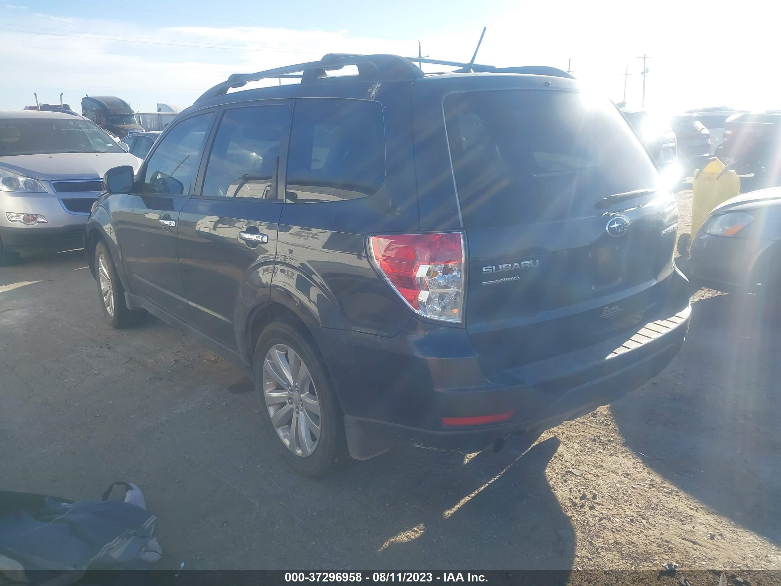 Photo 2 VIN: JF2SHBCC9CH429440 - SUBARU FORESTER 