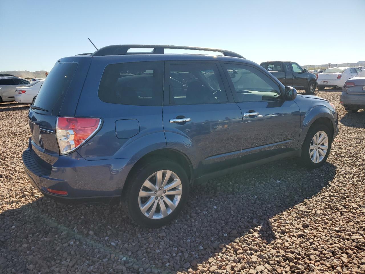 Photo 2 VIN: JF2SHBCCXBH782218 - SUBARU FORESTER 