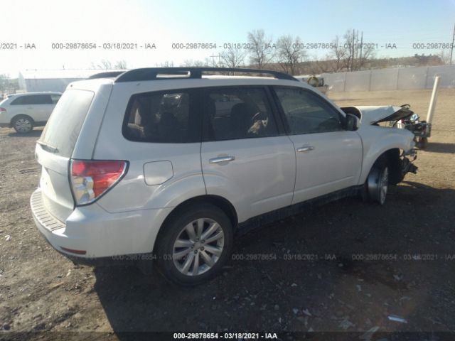 Photo 3 VIN: JF2SHBDC1CH442598 - SUBARU FORESTER 