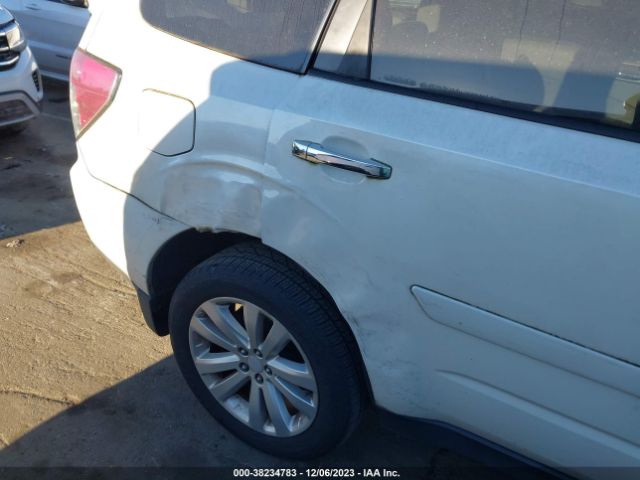 Photo 5 VIN: JF2SHBDC3BH713658 - SUBARU FORESTER 