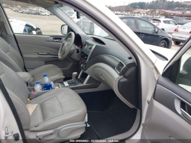 Photo 4 VIN: JF2SHBDC6CH448008 - SUBARU FORESTER 