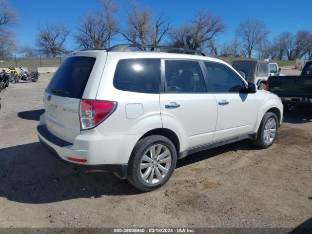 Photo 3 VIN: JF2SHBDC8BH730116 - SUBARU FORESTER 