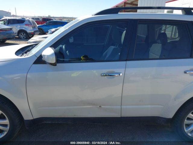 Photo 5 VIN: JF2SHBDC8BH730116 - SUBARU FORESTER 