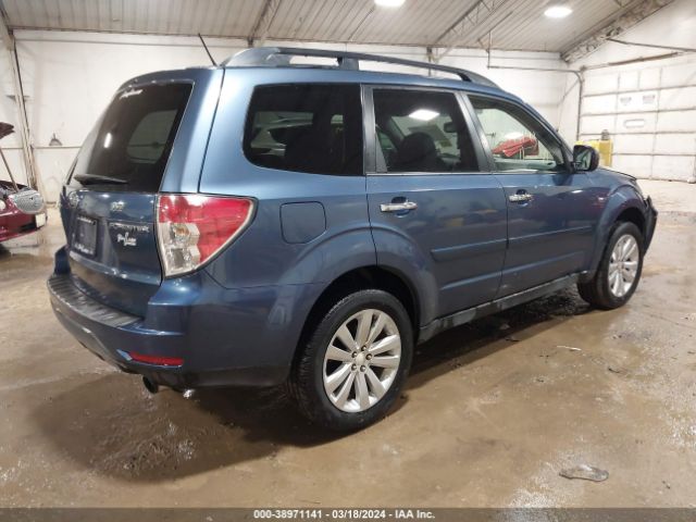 Photo 3 VIN: JF2SHBEC2BH773932 - SUBARU FORESTER 