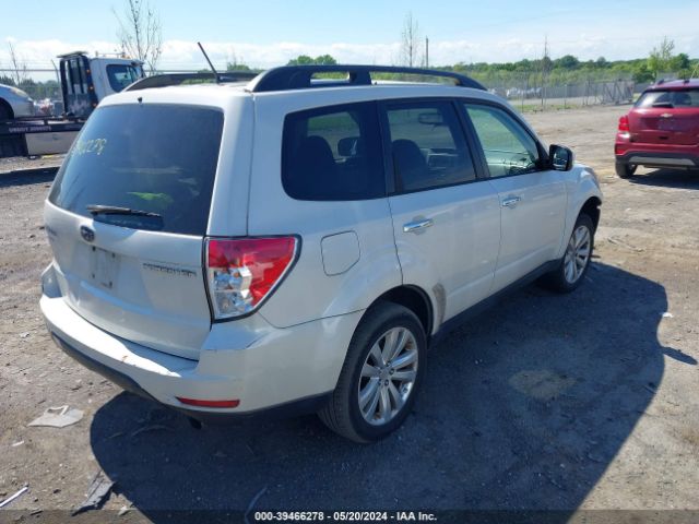 Photo 3 VIN: JF2SHBEC5BH742626 - SUBARU FORESTER 