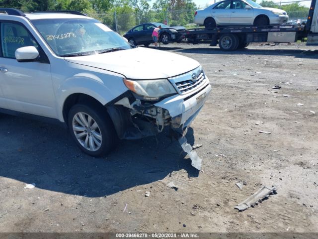 Photo 5 VIN: JF2SHBEC5BH742626 - SUBARU FORESTER 