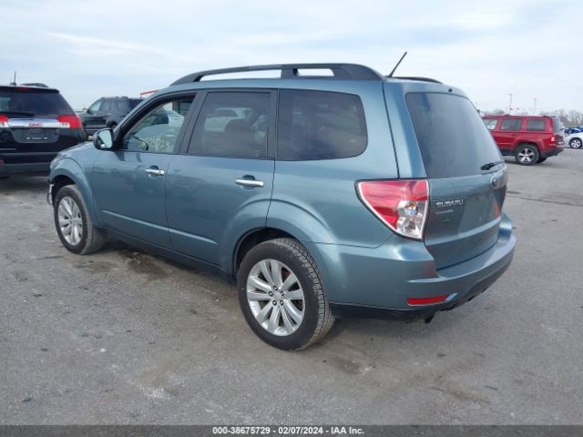 Photo 2 VIN: JF2SHBEC8BH767228 - SUBARU FORESTER 