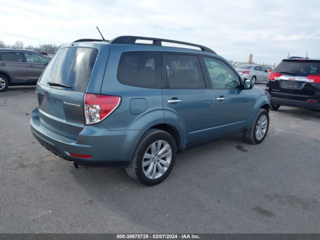 Photo 3 VIN: JF2SHBEC8BH767228 - SUBARU FORESTER 