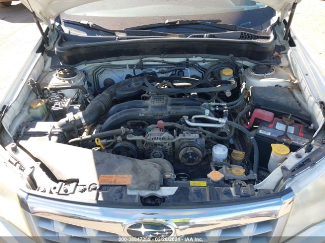 Photo 9 VIN: JF2SHBFC9CH411144 - SUBARU FORESTER 